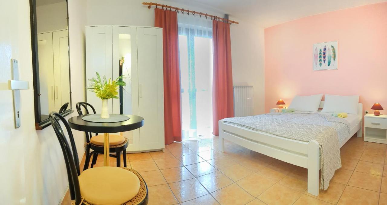 Apartments Lori Poreč Eksteriør billede